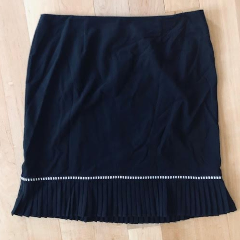 Plus Size Pencil Skirt w/Pleated Hemline